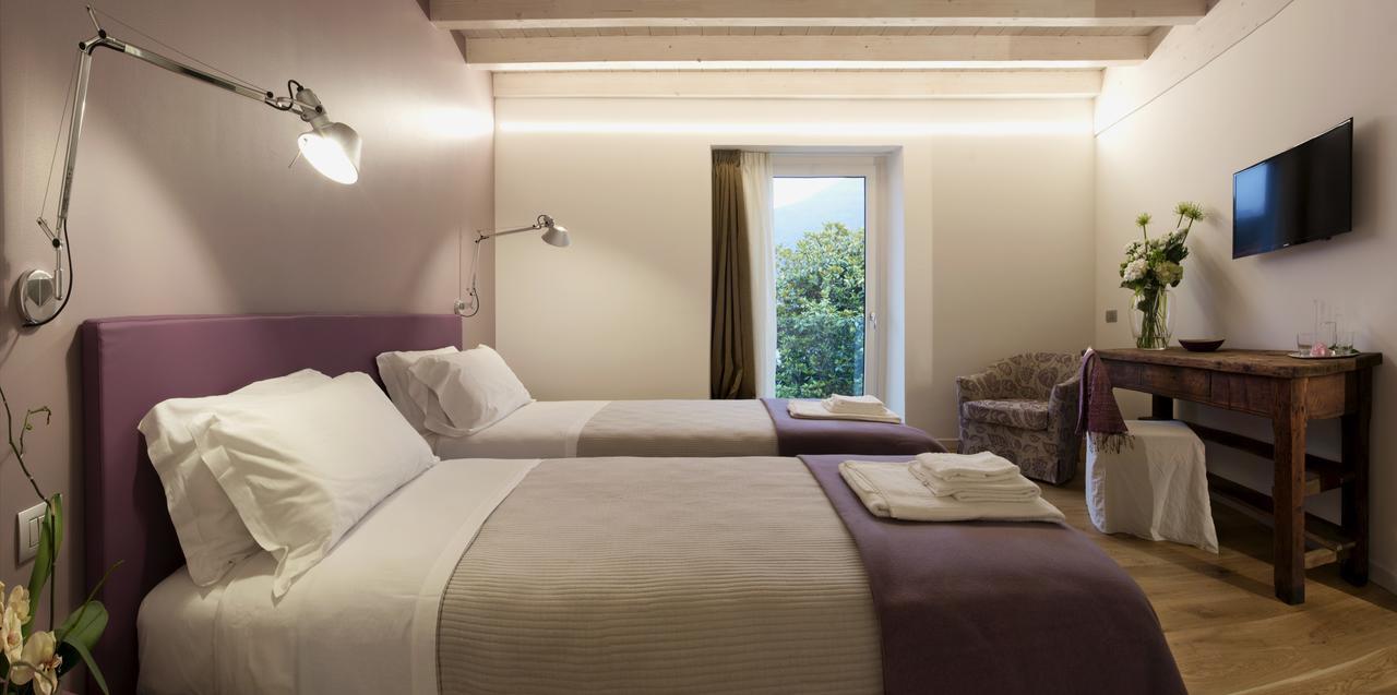 Manzoni 124 Bed&Relax Bed & Breakfast Esine ภายนอก รูปภาพ