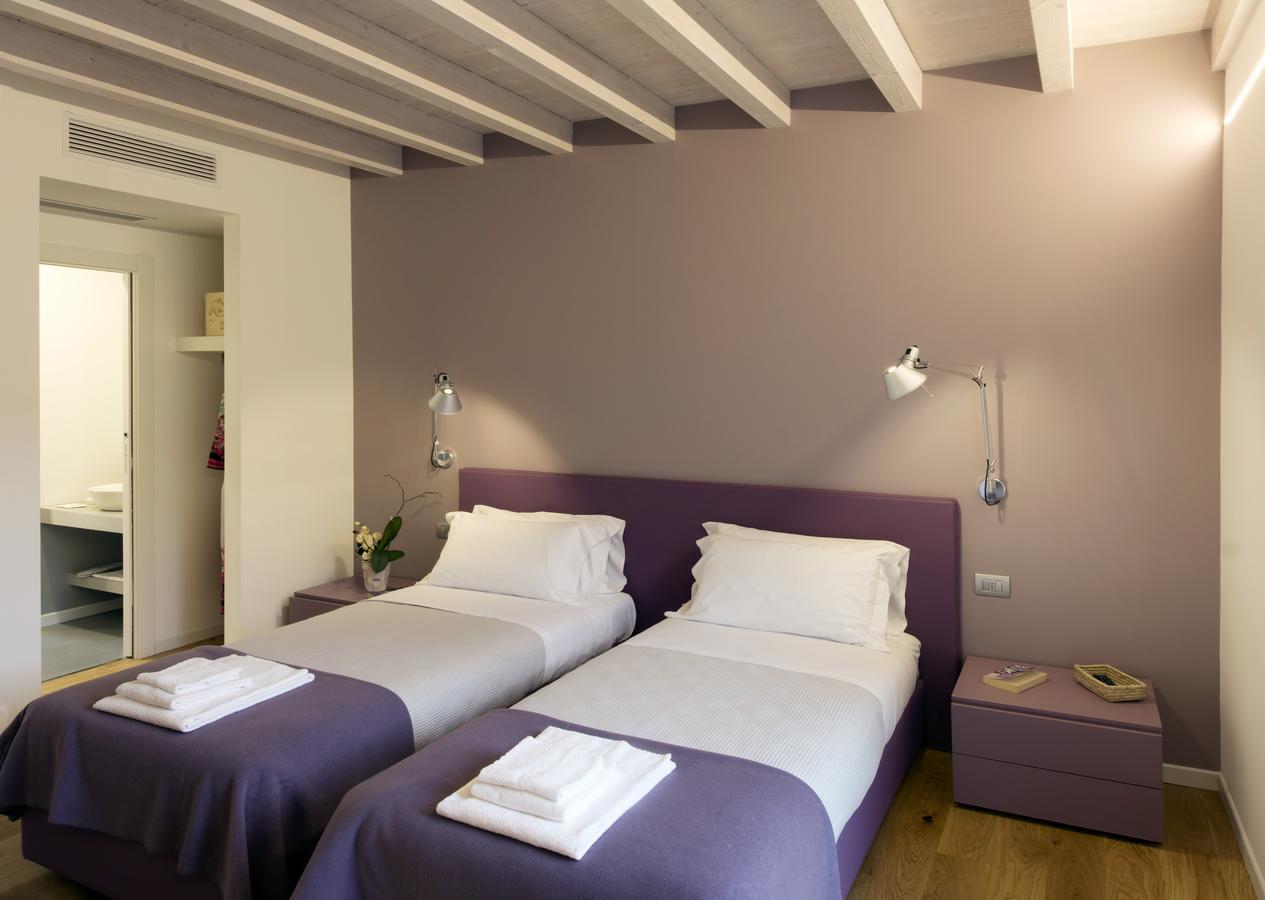 Manzoni 124 Bed&Relax Bed & Breakfast Esine ภายนอก รูปภาพ